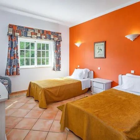 ヴィラ 7 Bedroom Private Tenazinha Ii, With Pool *