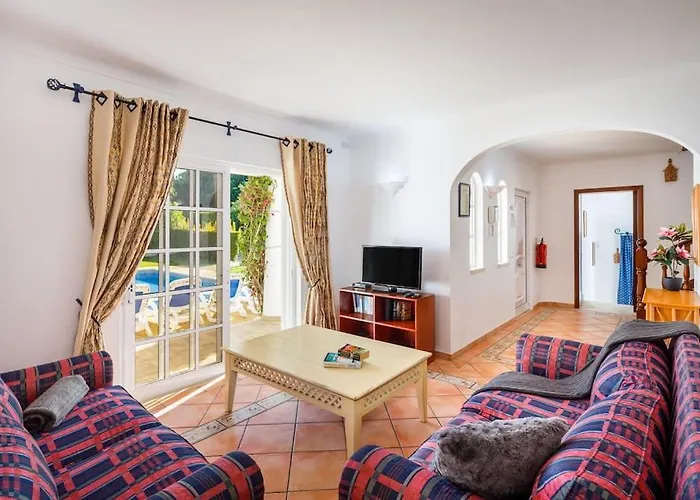 7 Bedroom Private Tenazinha Ii, With Pool Villa *