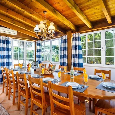 Villa 7 Bedroom Private Tenazinha Ii, With Pool